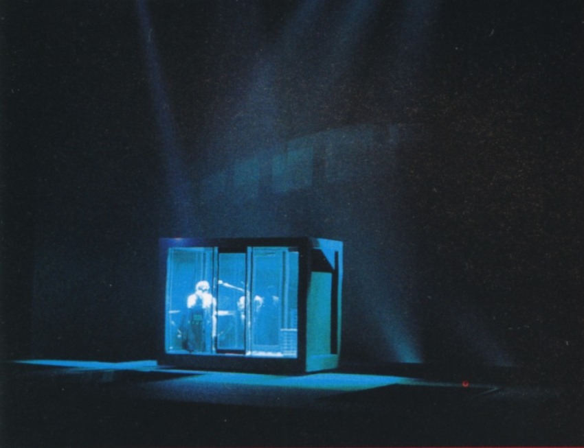 [夜会] VOL.8 1996 問う女 (提问的她)